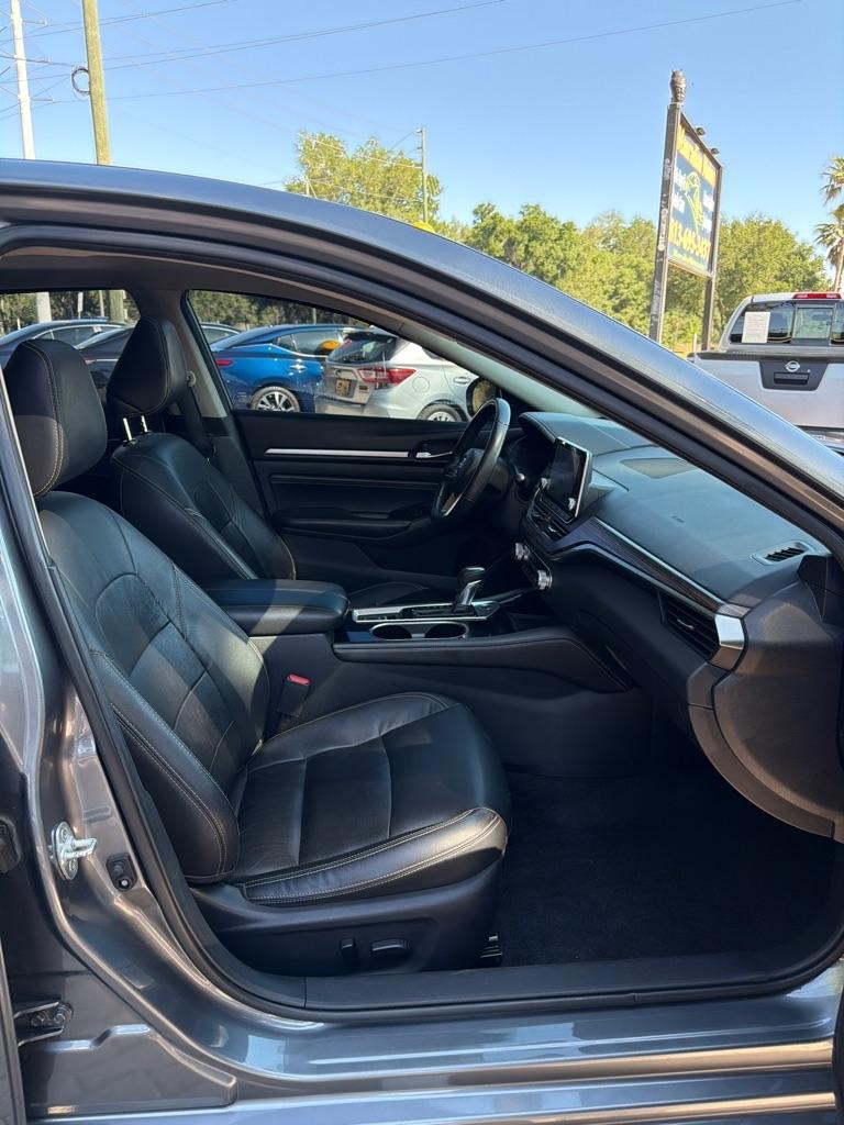 Nissan Altima 2.5 SL Sedan 2020