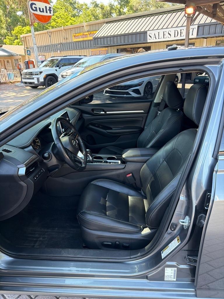 Nissan Altima 2.5 SL Sedan 2020