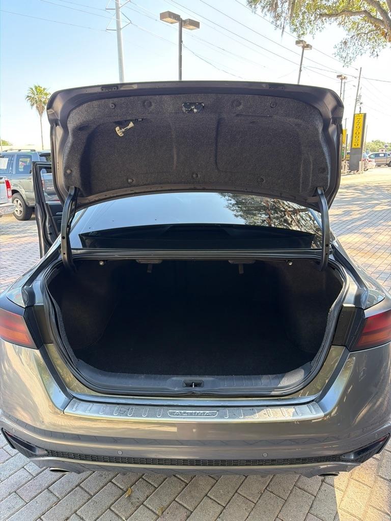 Nissan Altima 2.5 SL Sedan 2020