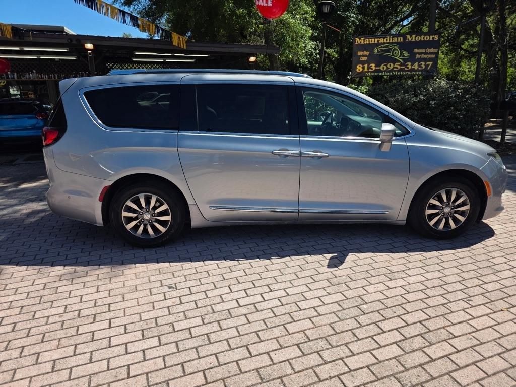 Chrysler Pacifica Touring L Plus FWD 2019