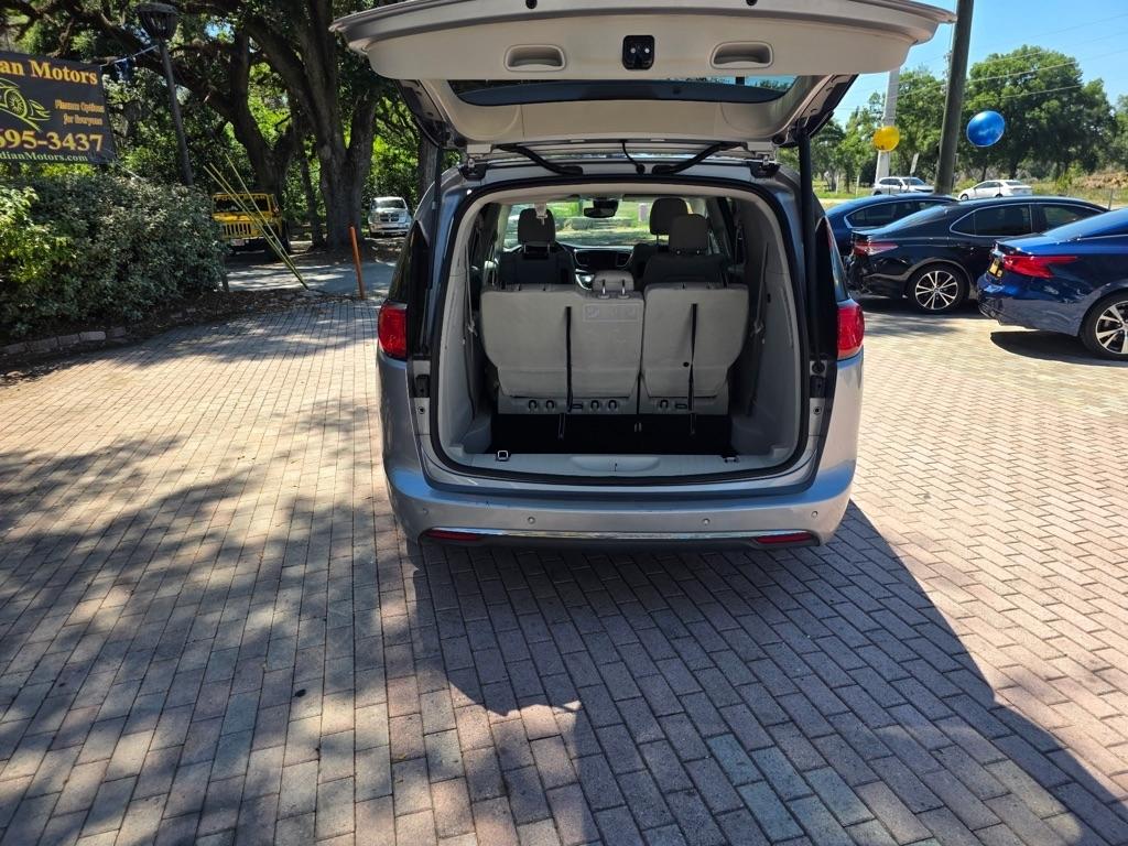 Chrysler Pacifica Touring L Plus FWD 2019