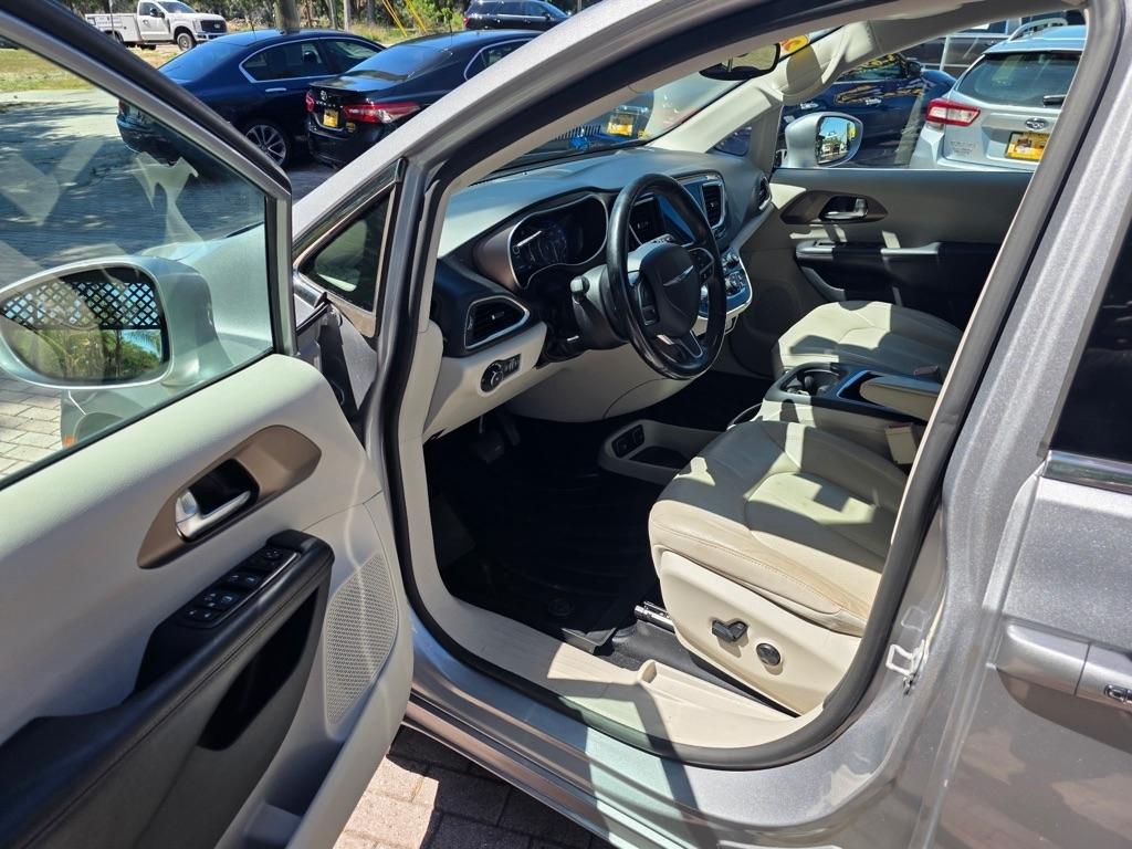 Chrysler Pacifica Touring L Plus FWD 2019
