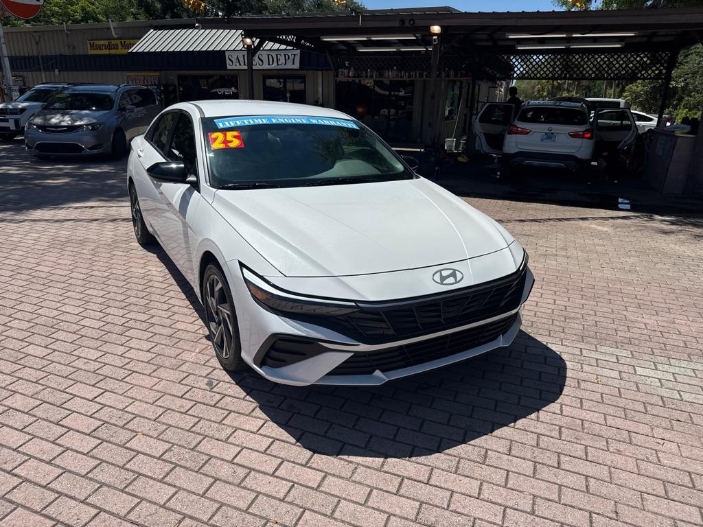 Hyundai Elantra SEL Sport IVT 2025