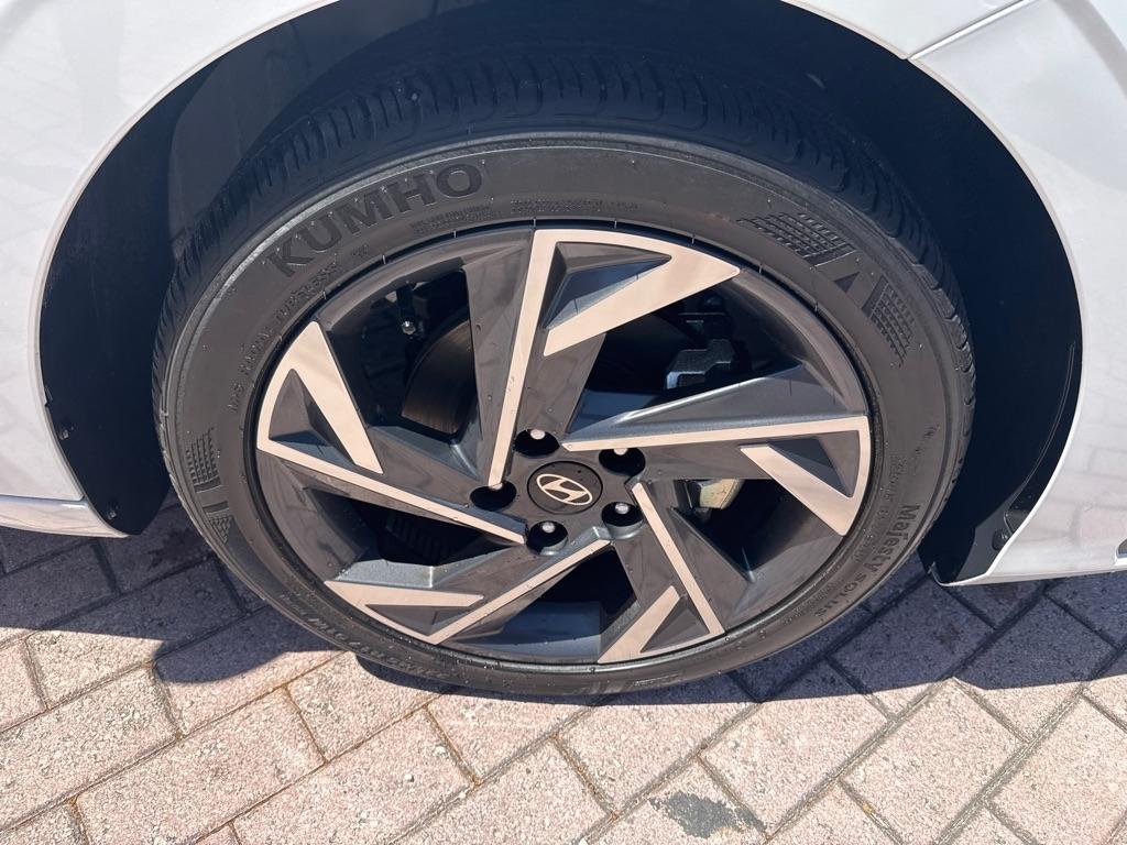 Hyundai Elantra SEL Sport IVT 2025