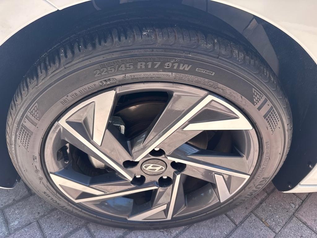 Hyundai Elantra SEL Sport IVT 2025