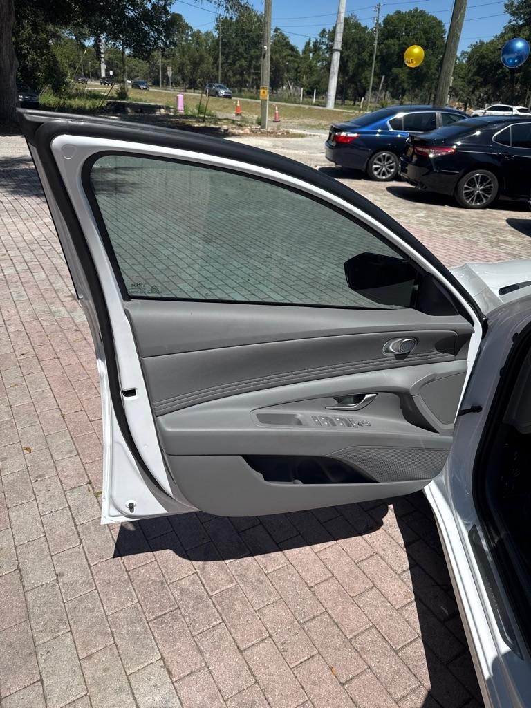 Hyundai Elantra SEL Sport IVT 2025