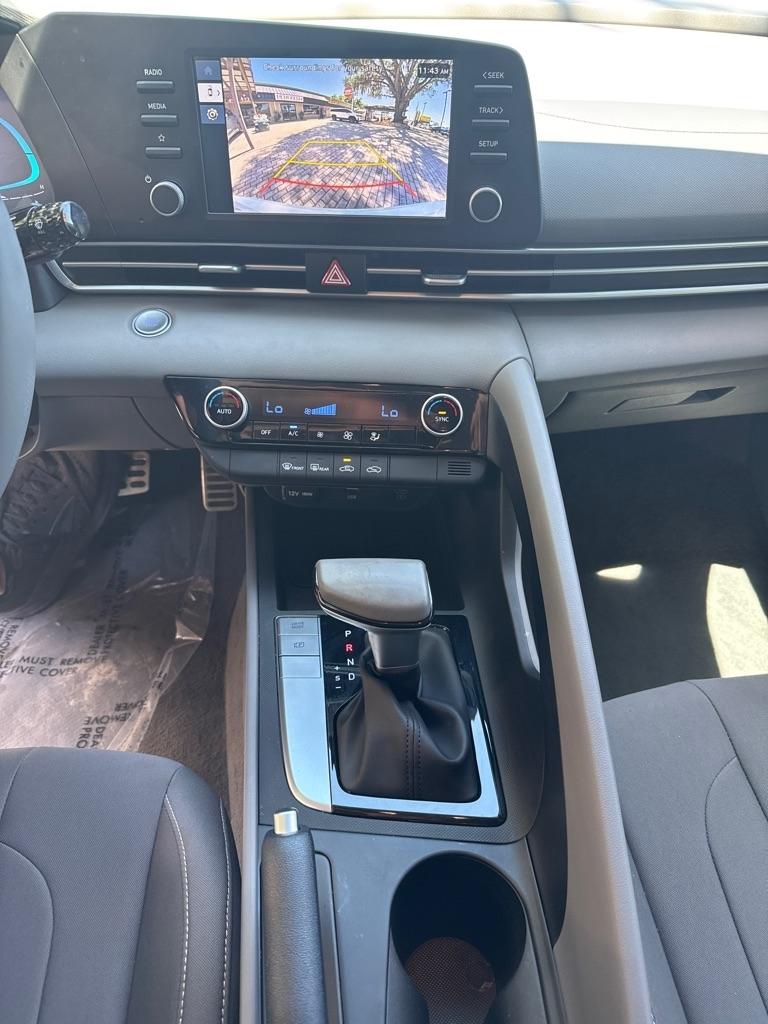 Hyundai Elantra SEL Sport IVT 2025
