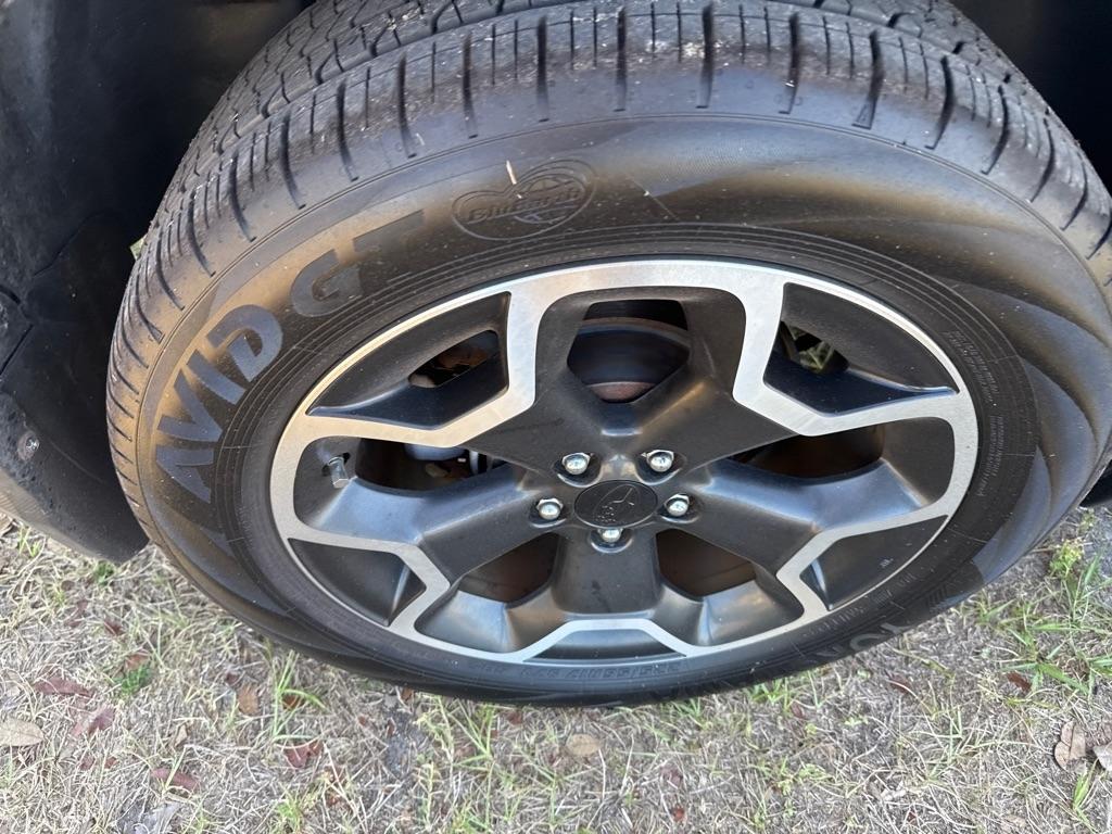Subaru XV Crosstrek 5dr CVT 2.0i Premium 2015