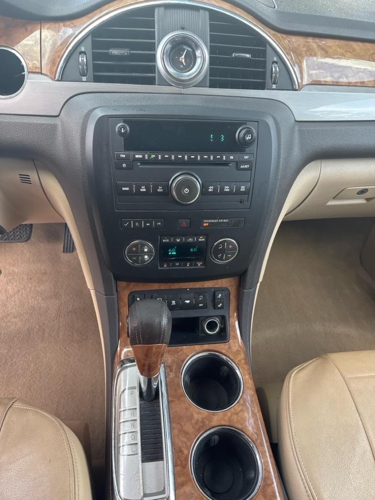Buick Enclave FWD 4dr Leather 2012