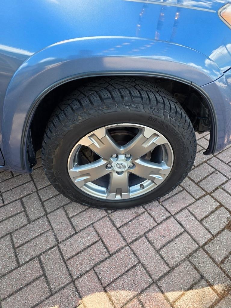 Toyota RAV4 4WD 4dr I4 Sport (Natl) 2012