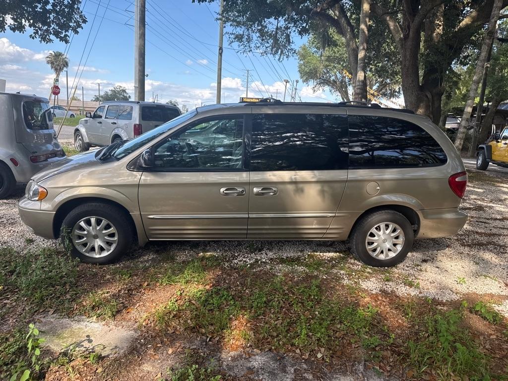 Chrysler Town & Country 4dr LXi FWD 2003