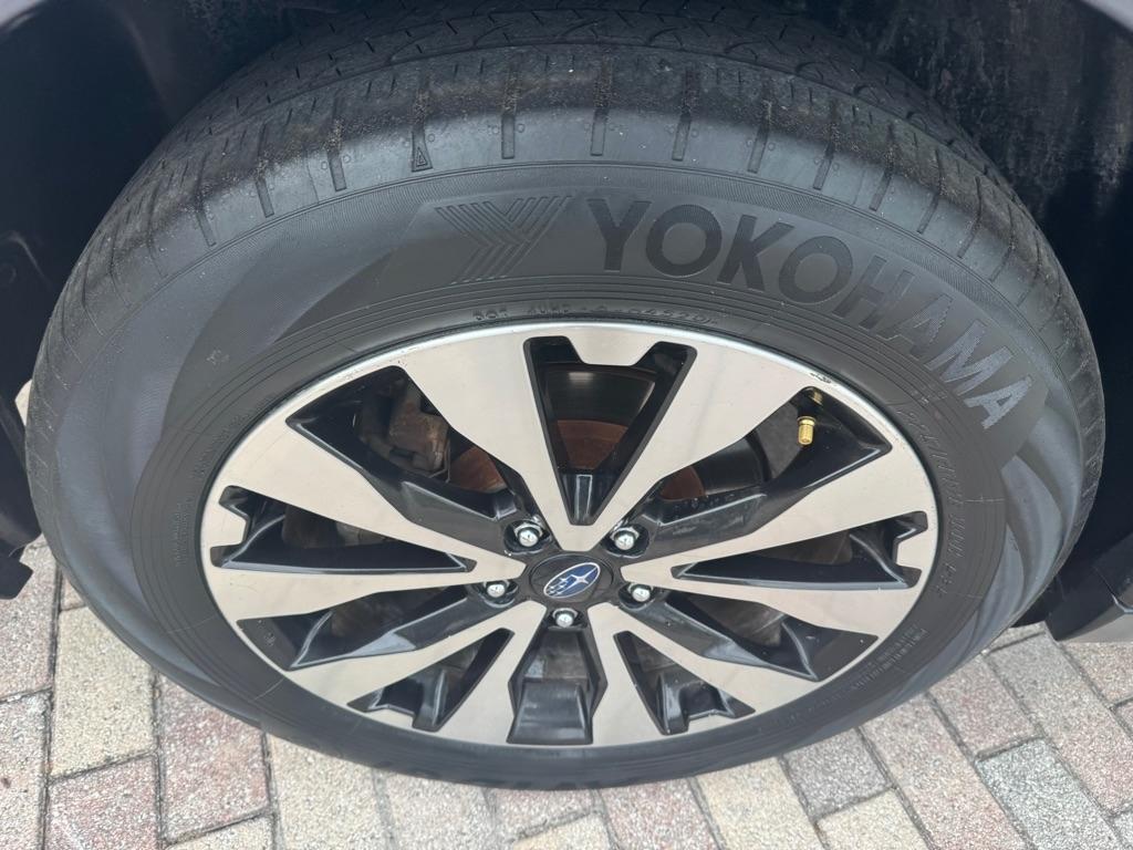 Subaru Outback 4dr Wgn 2.5i Limited 2015