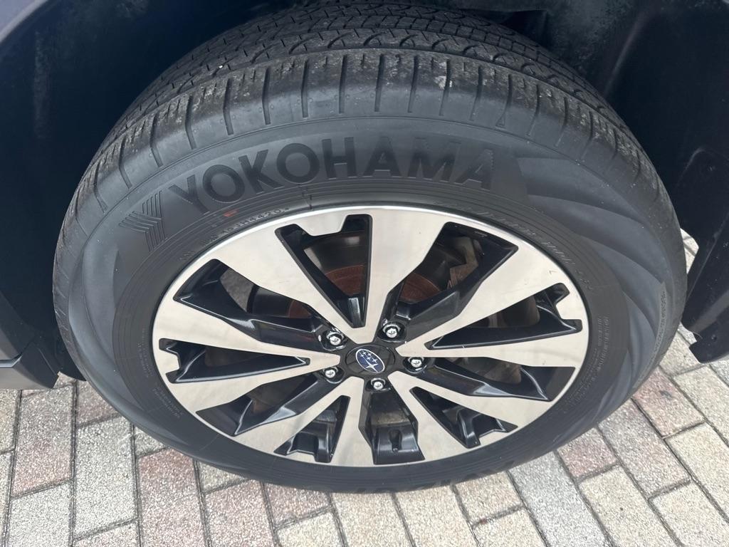 Subaru Outback 4dr Wgn 2.5i Limited 2015