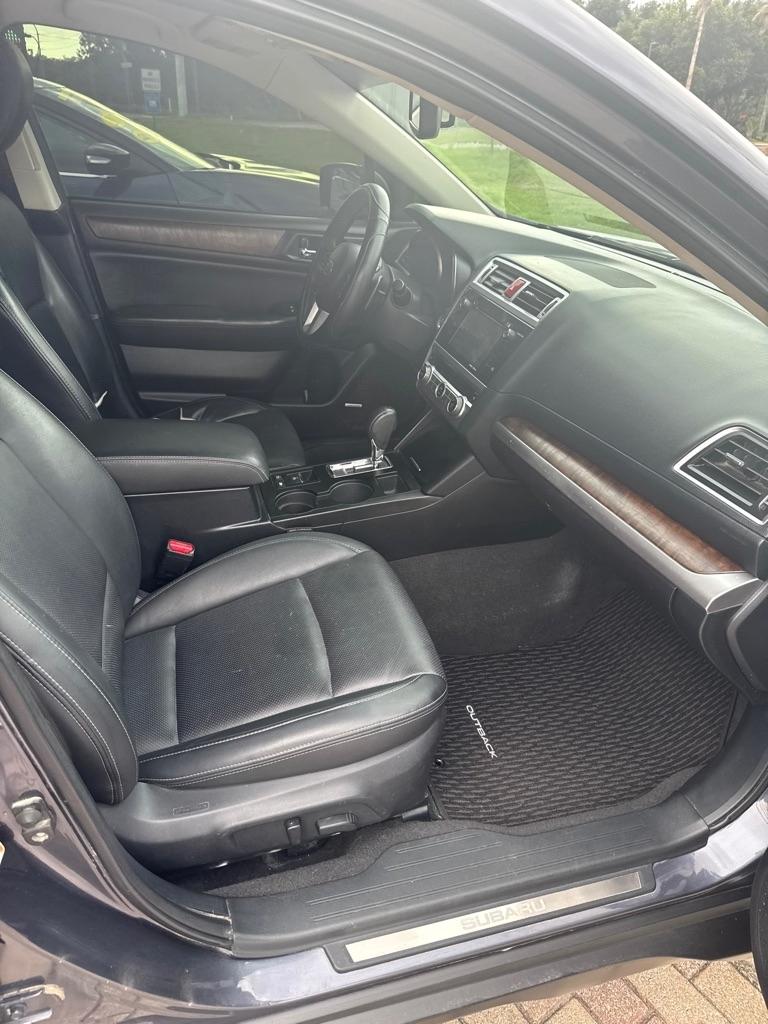 Subaru Outback 4dr Wgn 2.5i Limited 2015