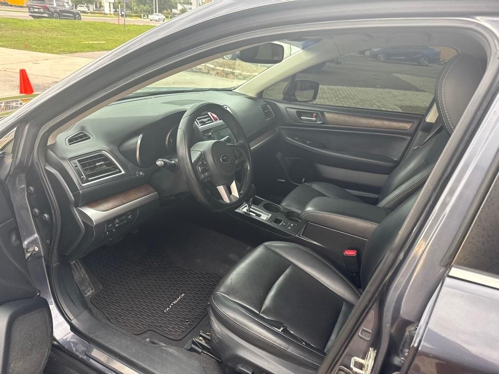 Subaru Outback 4dr Wgn 2.5i Limited 2015