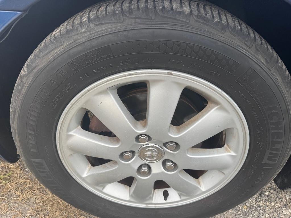 Toyota Camry 4dr Sdn XLE V6 Auto (Natl) 2004