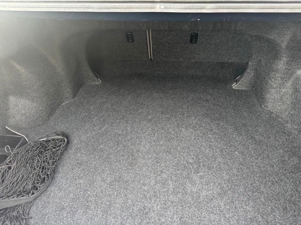 Toyota Camry 4dr Sdn XLE V6 Auto (Natl) 2004