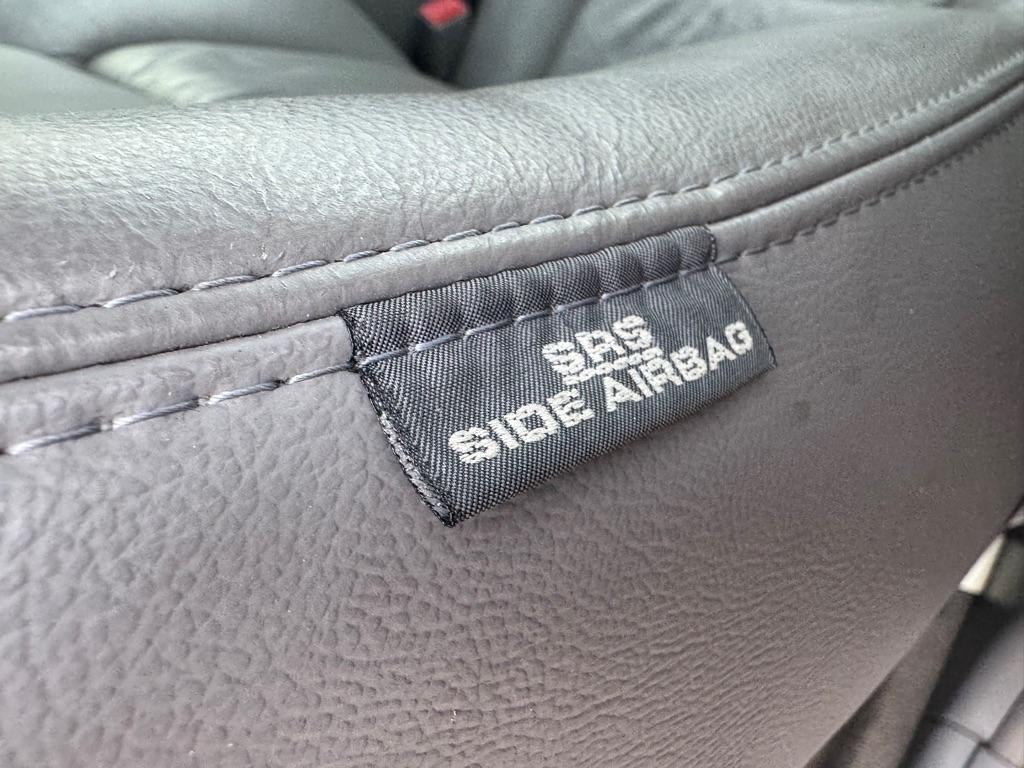 Toyota Camry 4dr Sdn XLE V6 Auto (Natl) 2004
