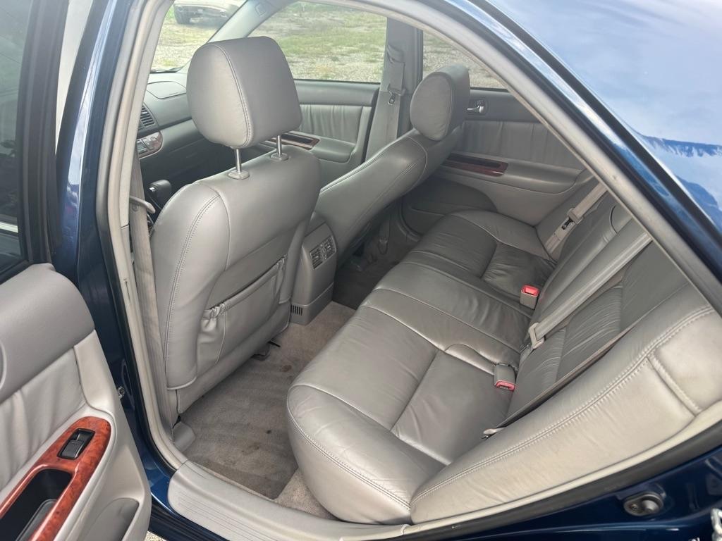 Toyota Camry 4dr Sdn XLE V6 Auto (Natl) 2004