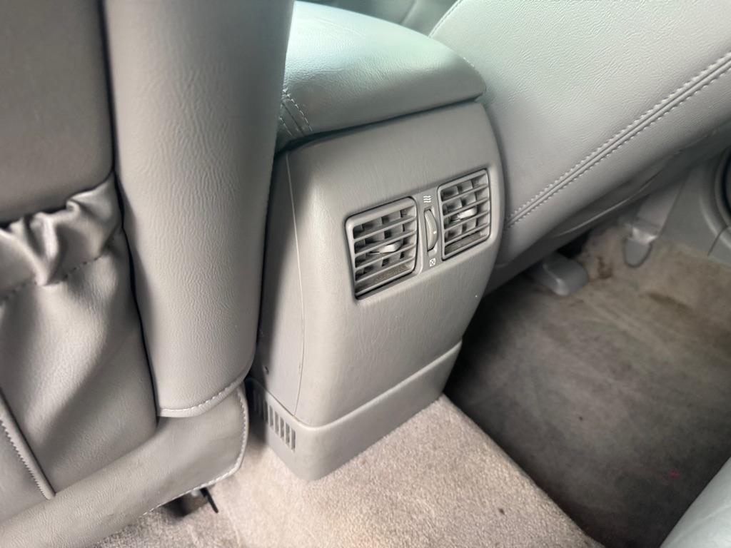Toyota Camry 4dr Sdn XLE V6 Auto (Natl) 2004