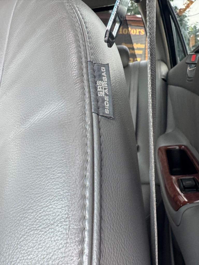 Toyota Camry 4dr Sdn XLE V6 Auto (Natl) 2004
