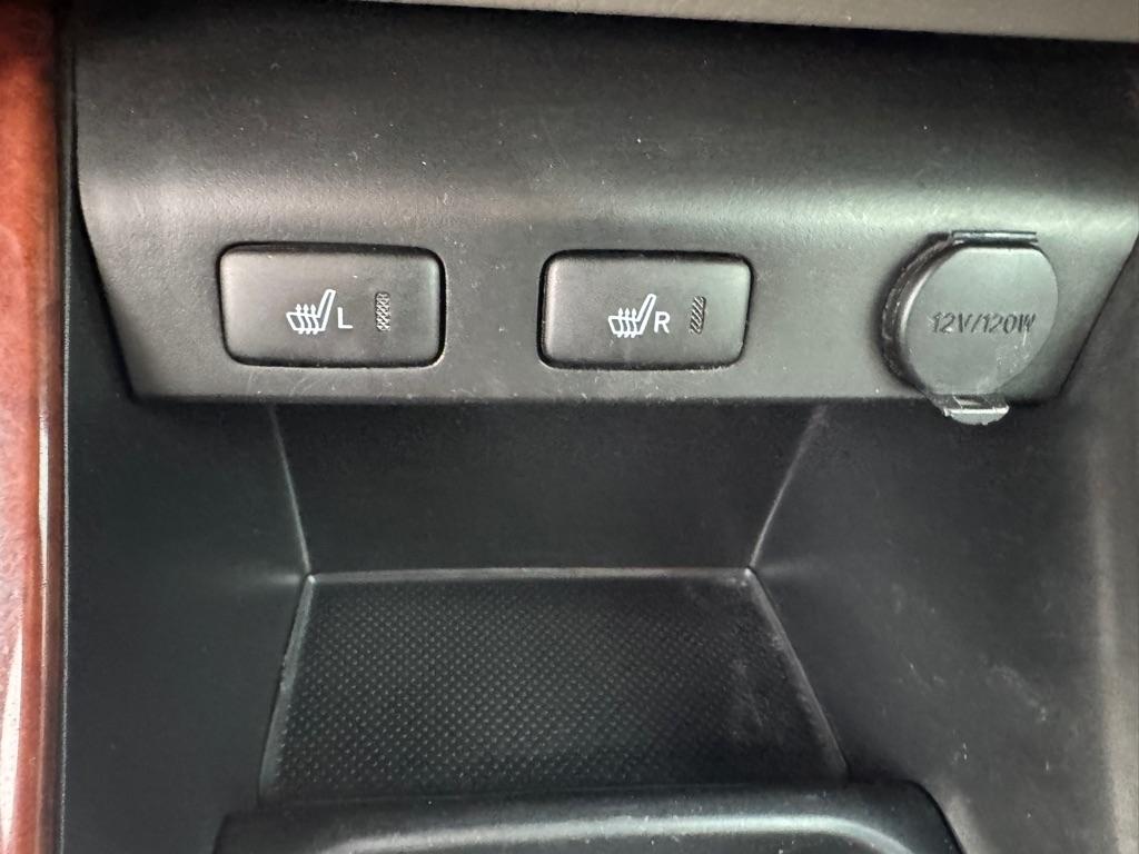 Toyota Camry 4dr Sdn XLE V6 Auto (Natl) 2004