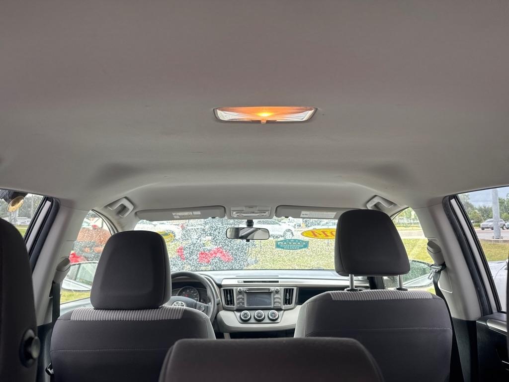 Toyota RAV4 FWD 4dr LE (Natl) 2014
