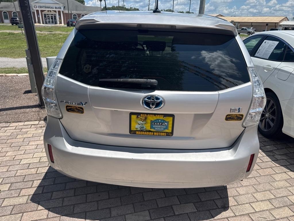 Toyota Prius V 5dr Wgn Three (Natl) 2012