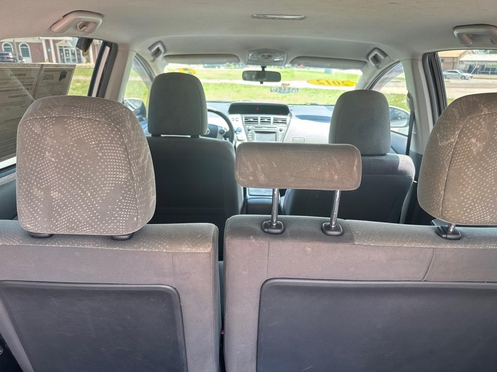 Toyota Prius V 5dr Wgn Three (Natl) 2012