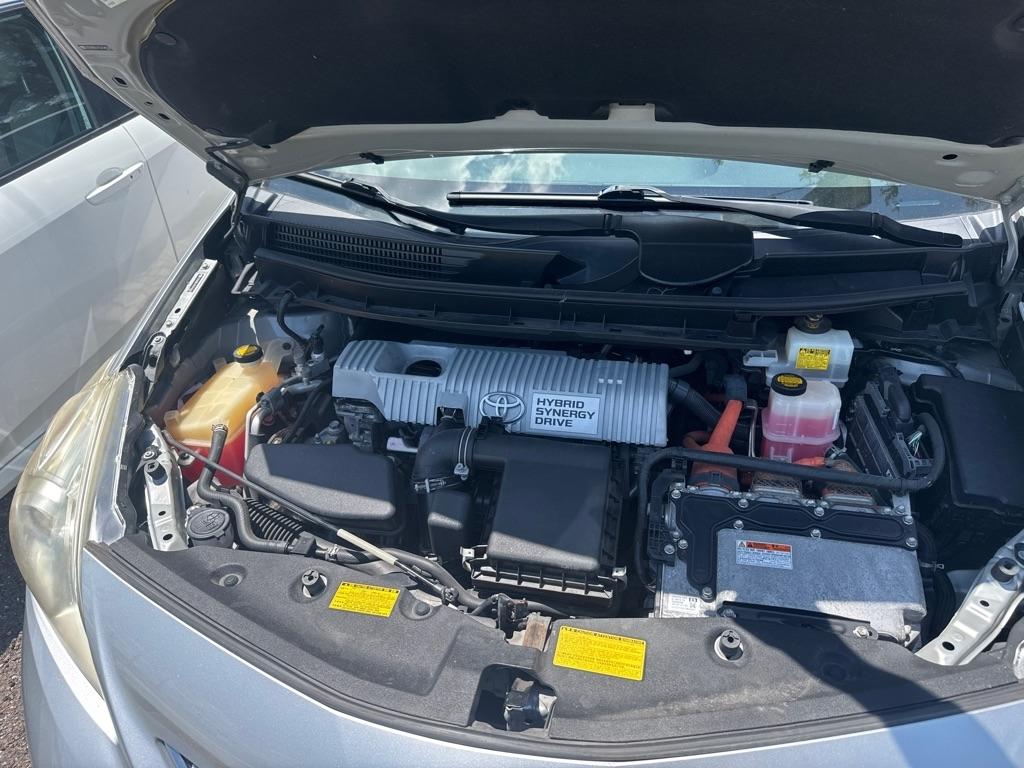Toyota Prius V 5dr Wgn Three (Natl) 2012