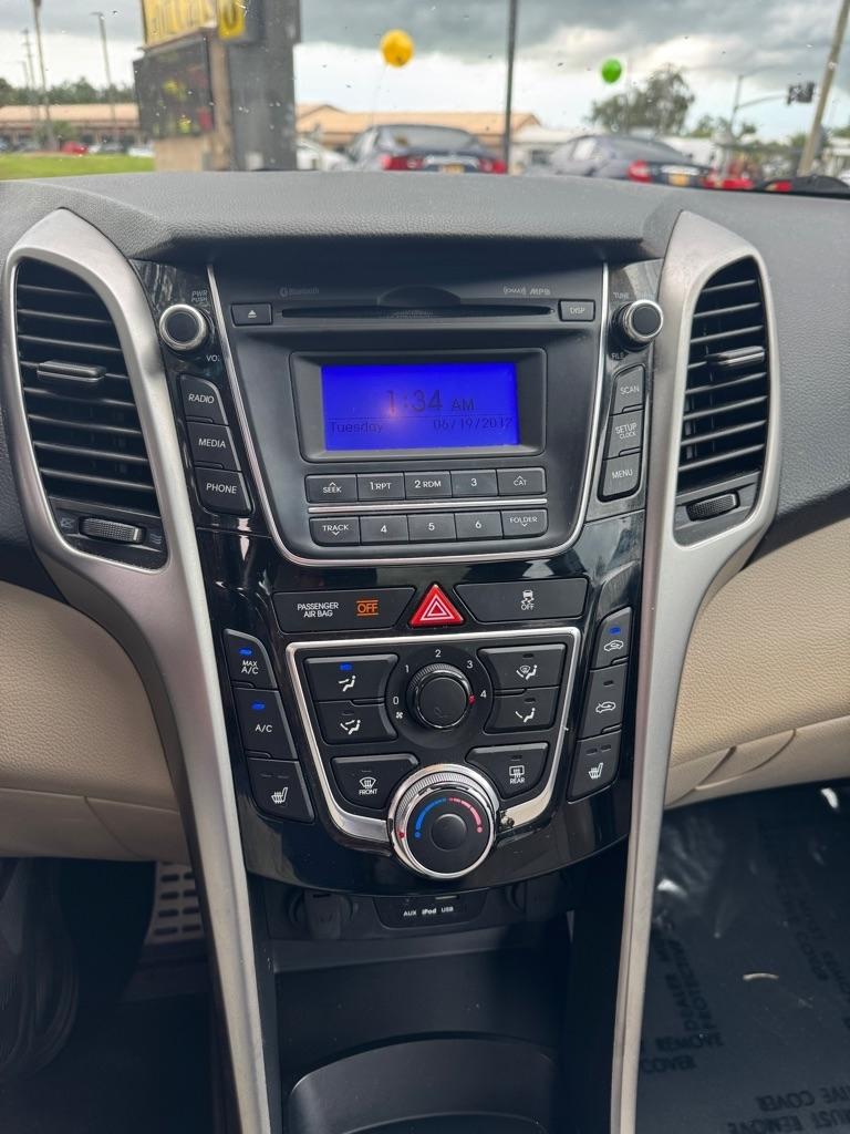 Hyundai Elantra GT 5dr HB Auto 2013