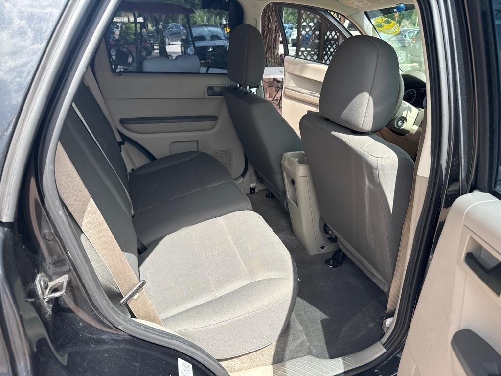 Ford Escape FWD 4dr XLS 2011