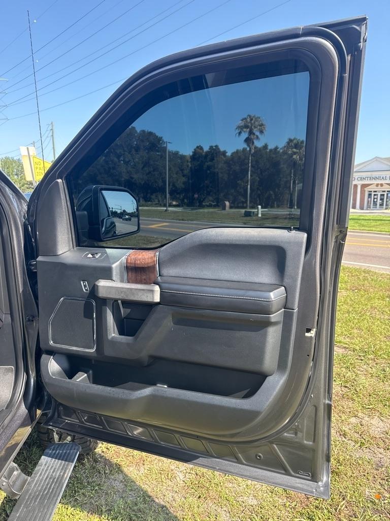 Ford F-150 2WD SuperCrew 157" King Ranch 2015