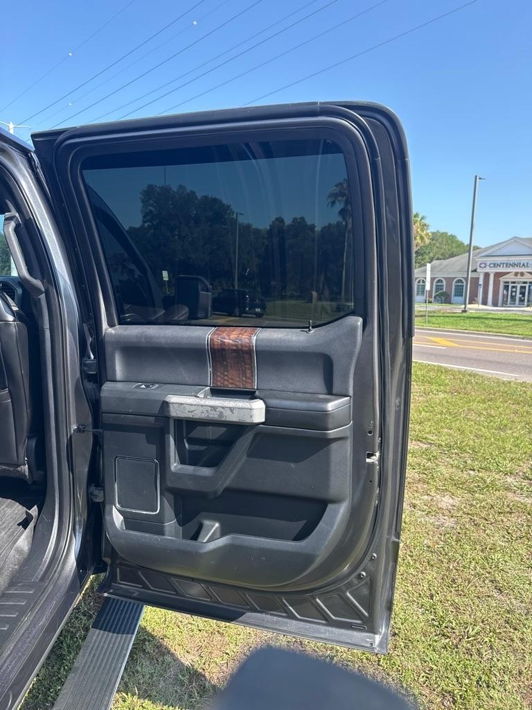 Ford F-150 2WD SuperCrew 157" King Ranch 2015