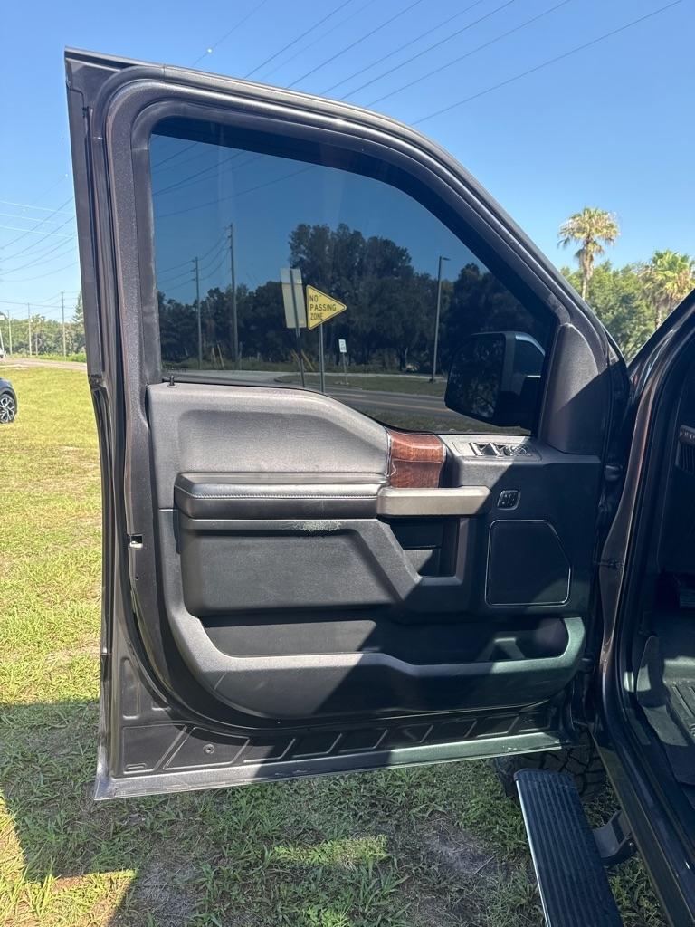 Ford F-150 2WD SuperCrew 157" King Ranch 2015