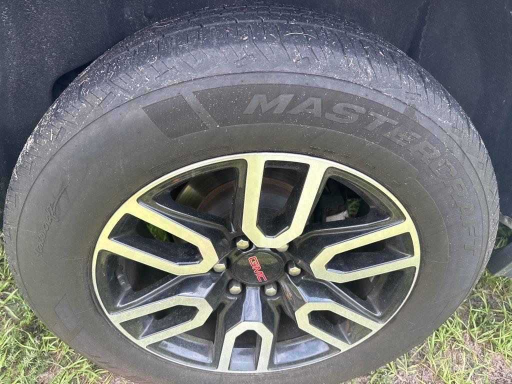GMC Yukon XL 2WD 4dr SLT 2018