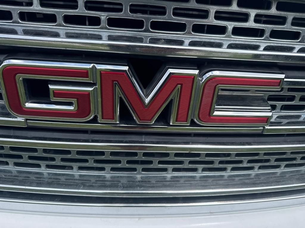 GMC Yukon XL 2WD 4dr SLT 2018
