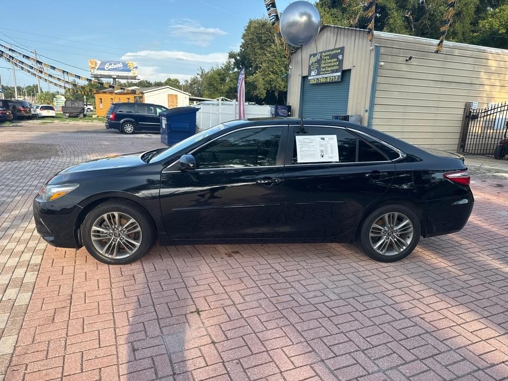 Toyota Camry XLE Auto (Natl) 2017