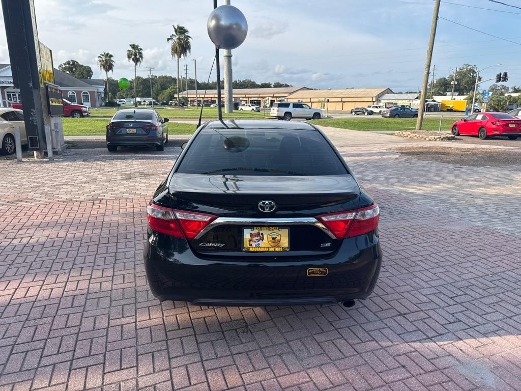 Toyota Camry XLE Auto (Natl) 2017