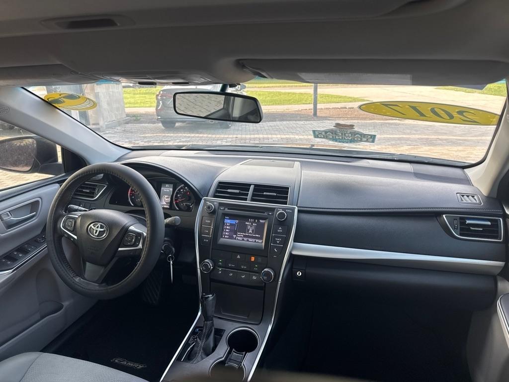 Toyota Camry XLE Auto (Natl) 2017