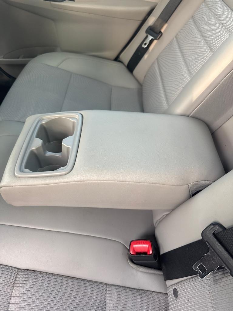 Toyota Camry XLE Auto (Natl) 2017