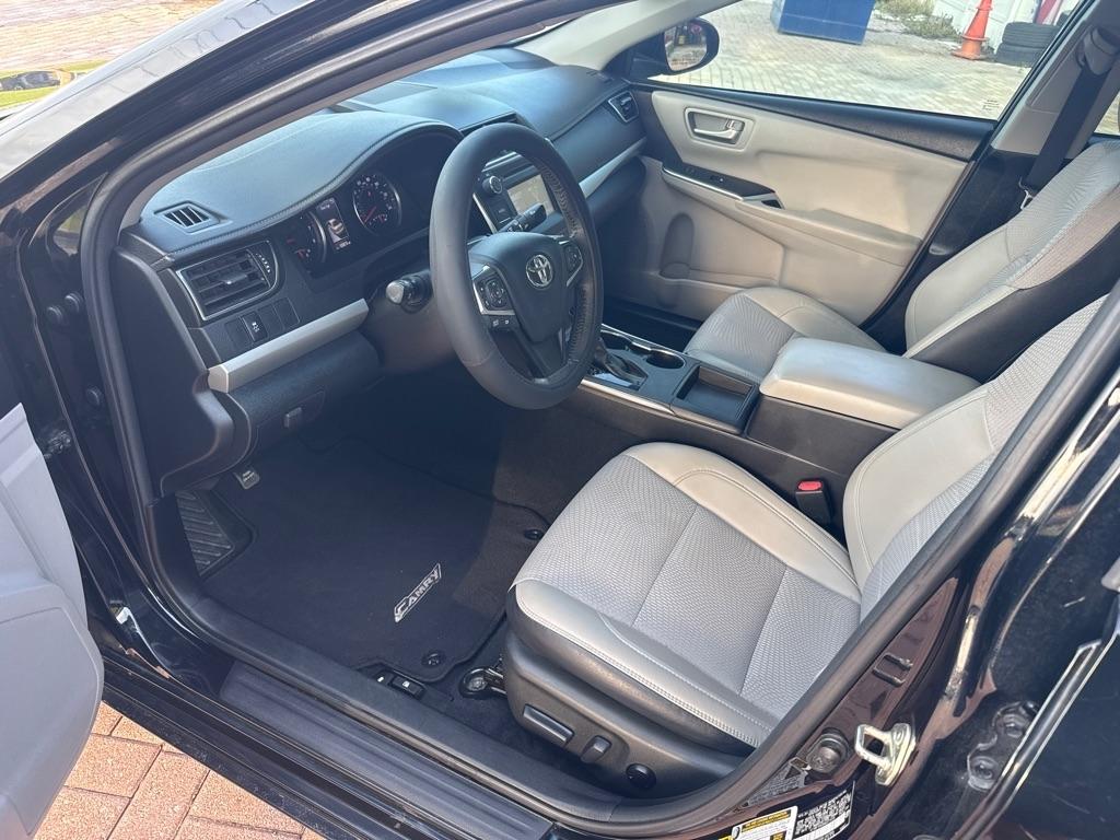 Toyota Camry XLE Auto (Natl) 2017