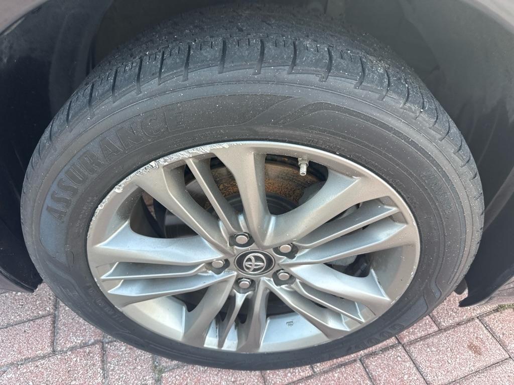 Toyota Camry XLE Auto (Natl) 2017