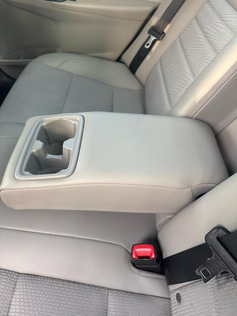 Toyota Camry XLE Auto (Natl) 2017