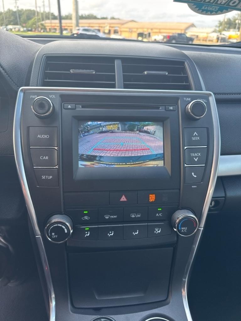 Toyota Camry XLE Auto (Natl) 2017
