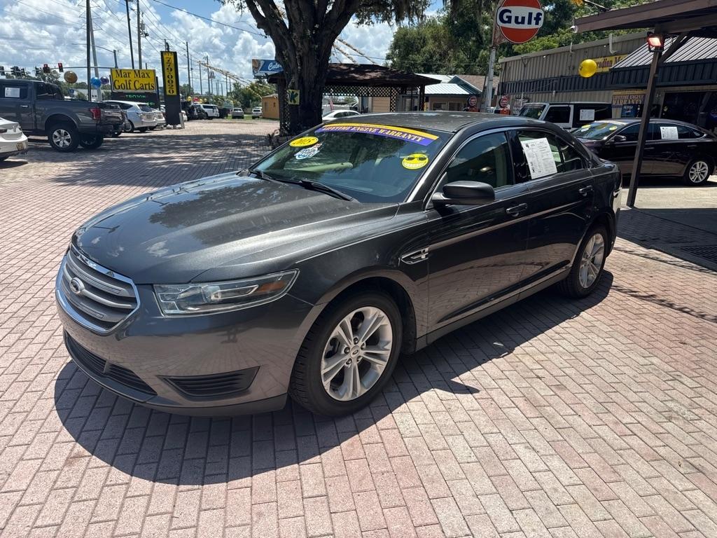 Ford Taurus 4dr Sdn SE FWD 2015