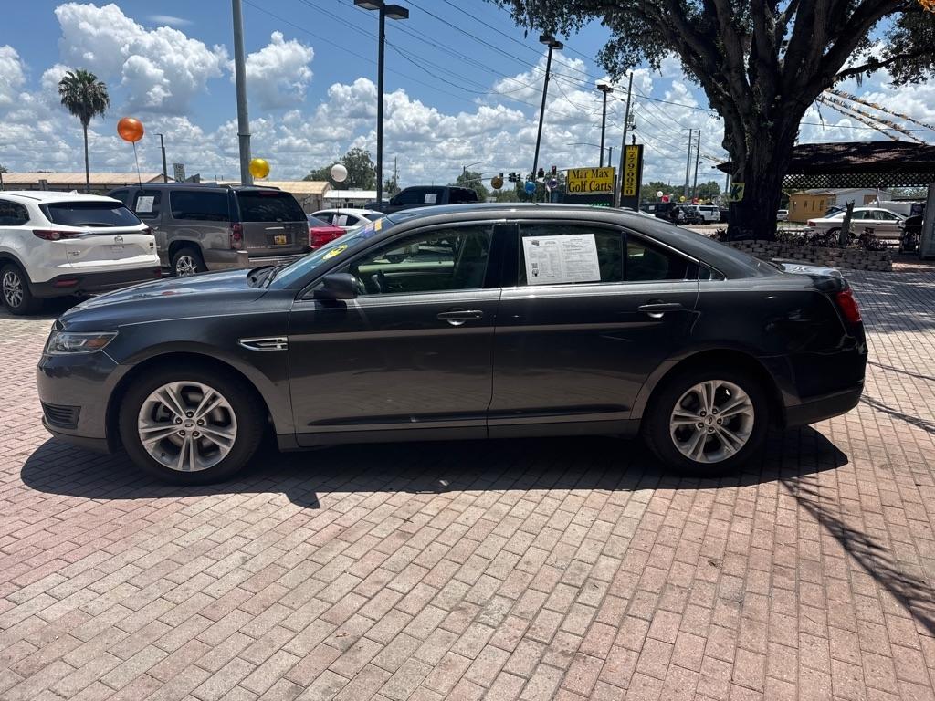 Ford Taurus 4dr Sdn SE FWD 2015