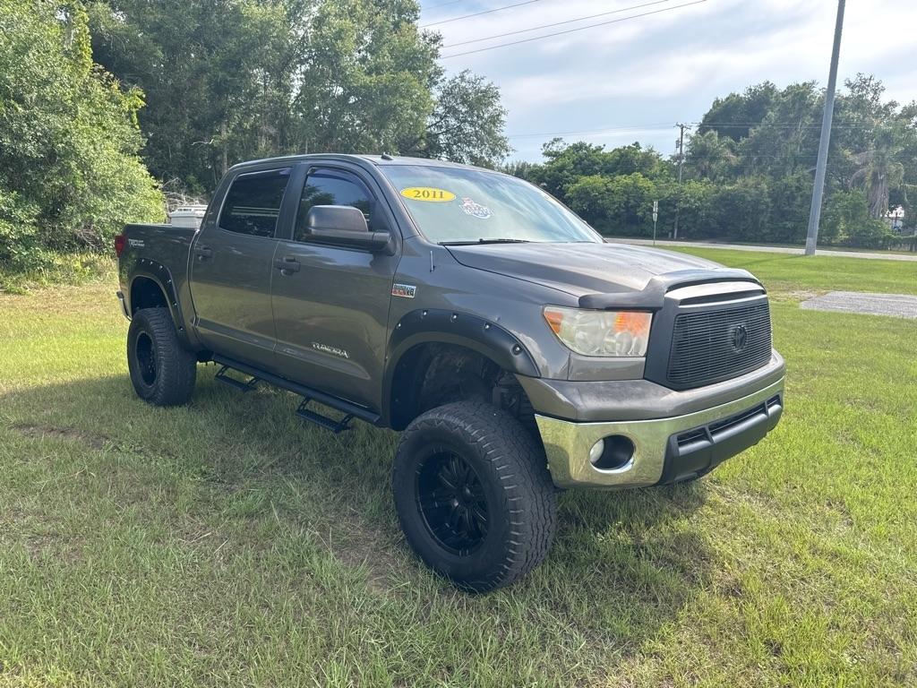 Toyota Tundra 4WD Truck CrewMax 5.7L FFV V8 6-Spd AT (Natl) 2011