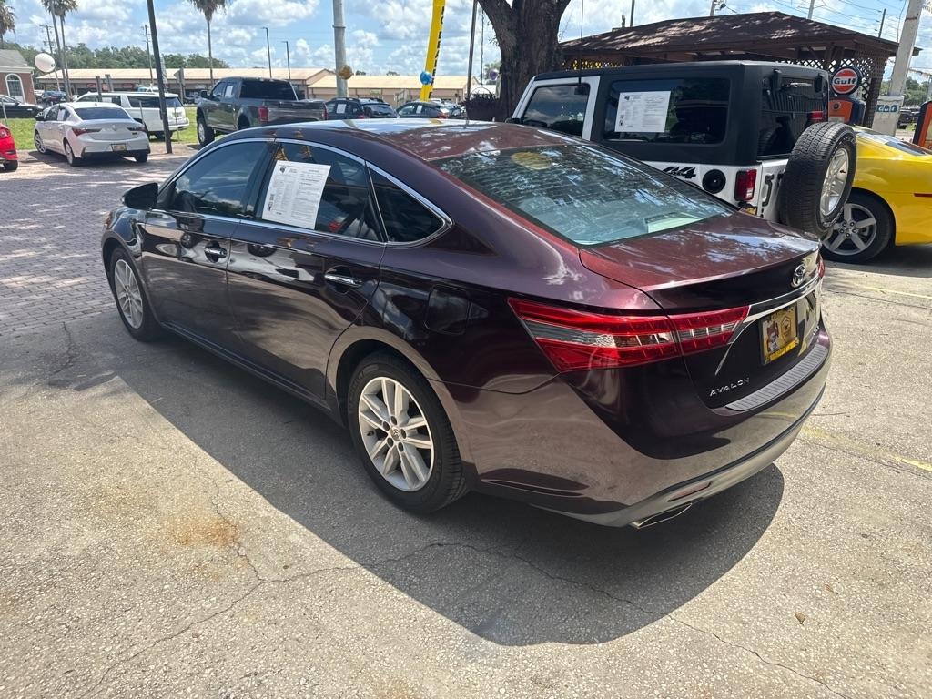 Toyota Avalon 4dr Sdn XLE Premium (Natl) 2013