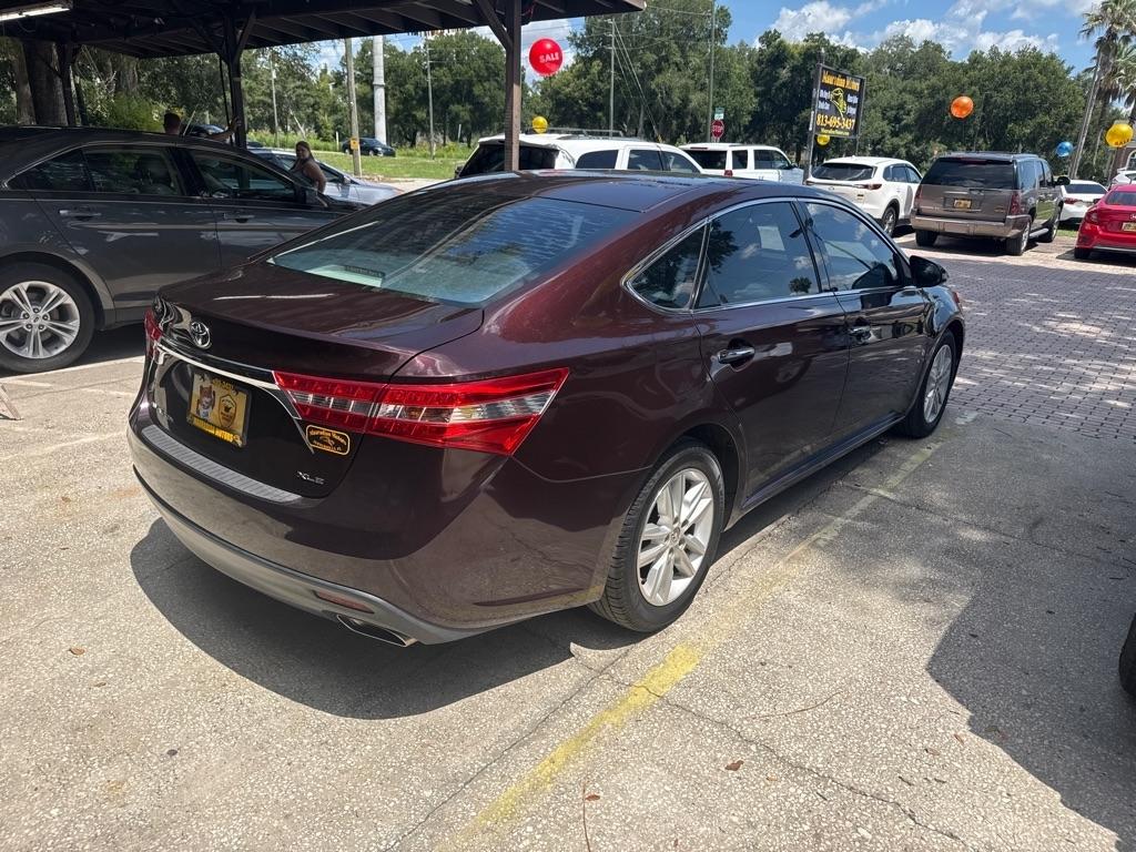 Toyota Avalon 4dr Sdn XLE Premium (Natl) 2013
